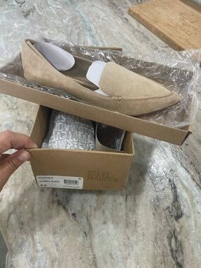 Steve Madden Feather Loafer in Camel Suede